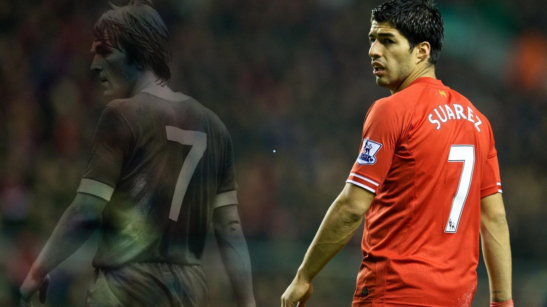 激情燃烧的深夜，中国足球历史性晋级引爆全民狂欢